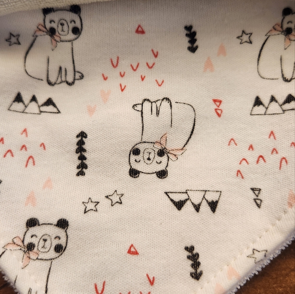 🎈2/$15 Headbands and bibs gift set - Picture 4 of 4